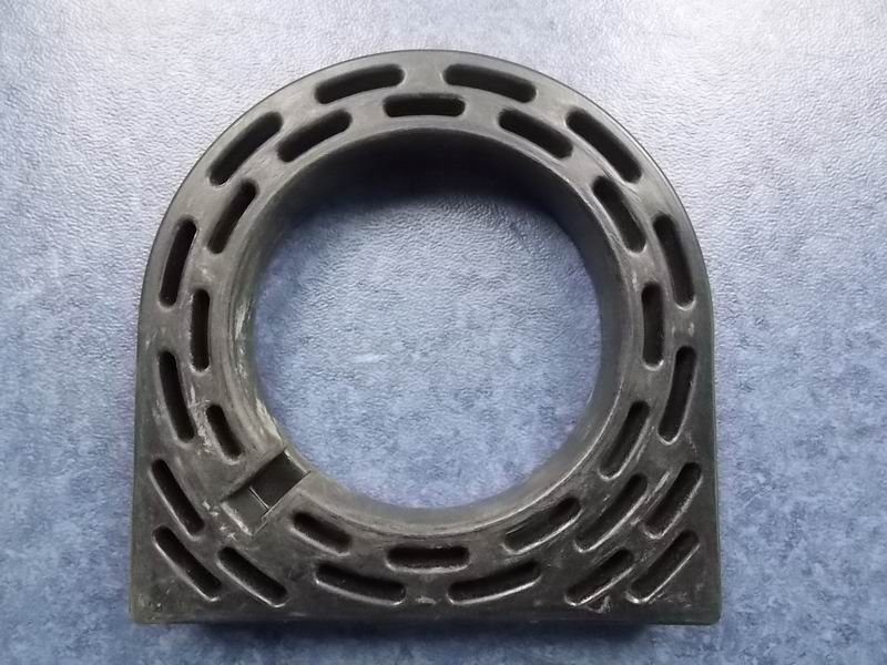 Drive shaft hanging frame rubber ring