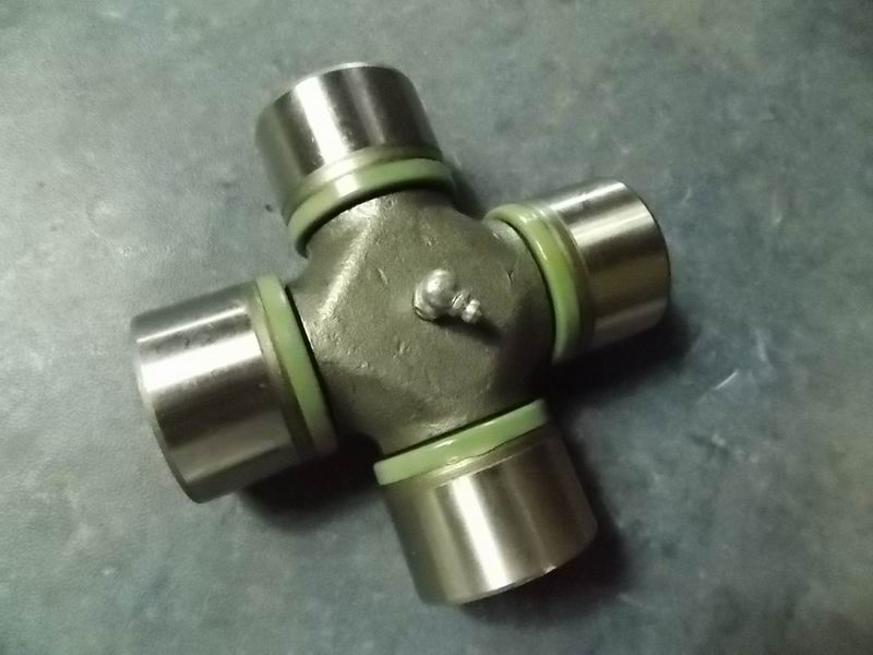 Drive shaft cross shaft