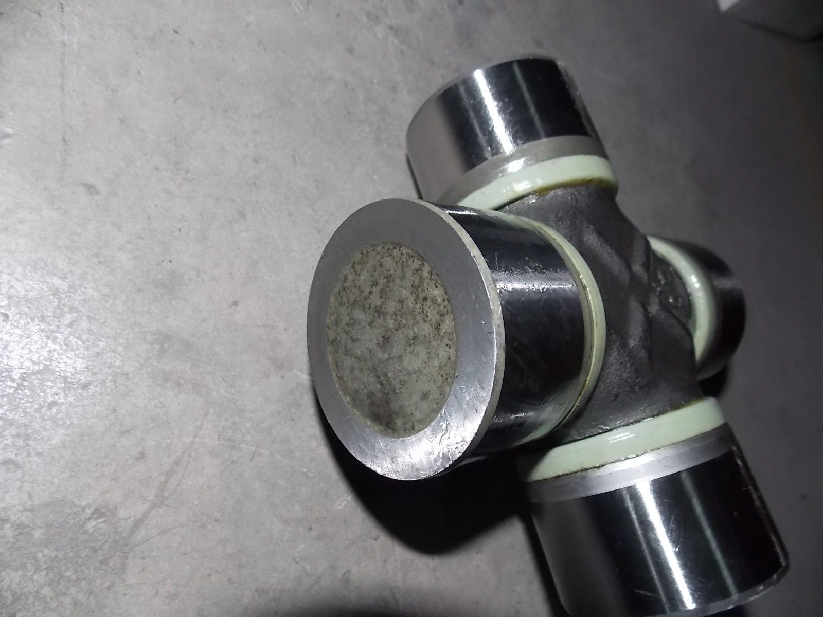 Drive shaft cross shaft-1