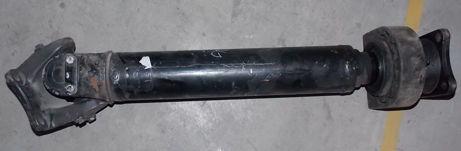 Second intermediate transmission shaft and support assembly