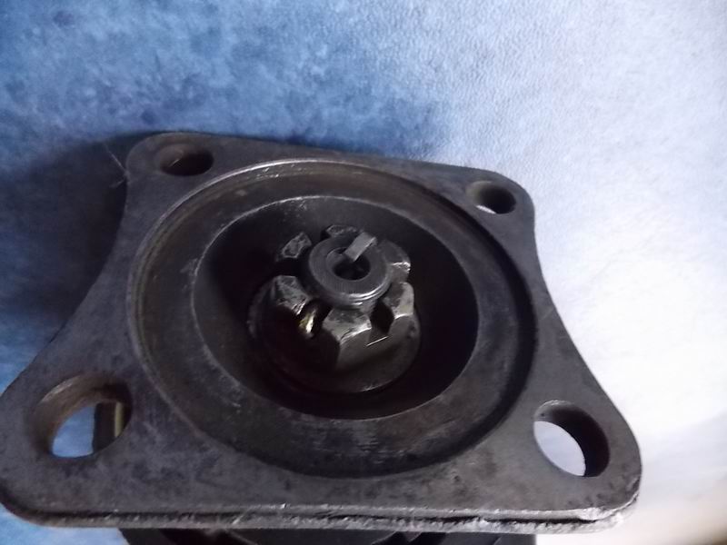 Опора ремня промежуточного приводного вала в сборе-2