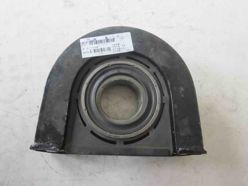 Подвесная рама приводного вала в сборе; заменить на 2241-00026