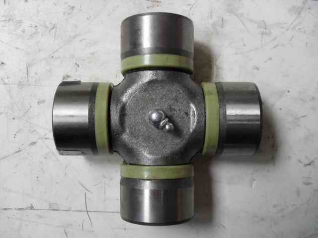 Transmission shaft cross shaft; Φ52*133; available for 2201-01520 generations