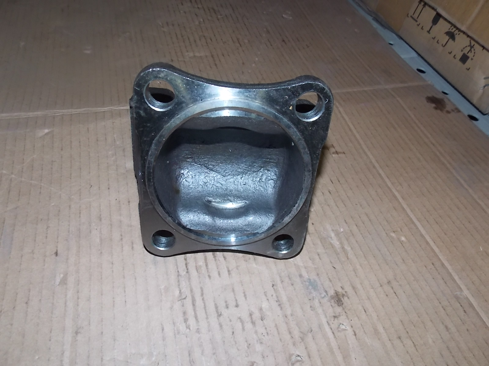 Drive shaft flange-2