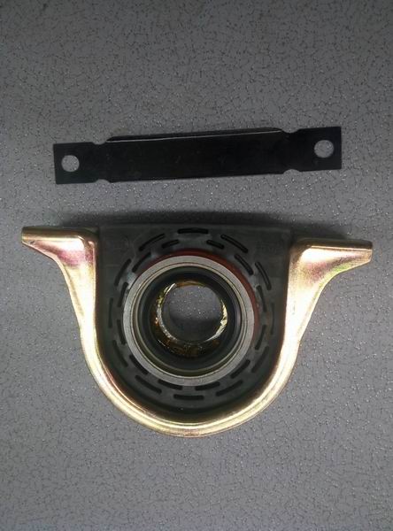 Drive shaft intermediate support