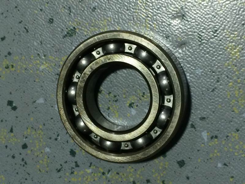 Intermediate support bearing 208