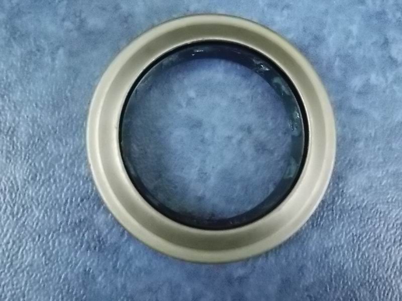 Сальник полуоси внутренний