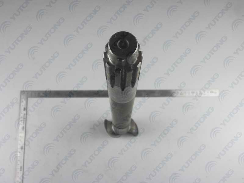 Rear right cam shaft