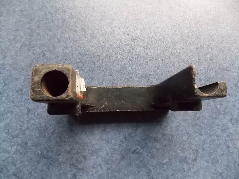 Rear axle limit block-right-2