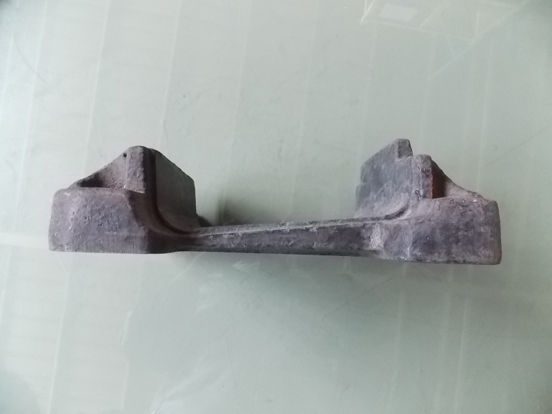 D The lower left pallet of the rear axle (with axle)-1