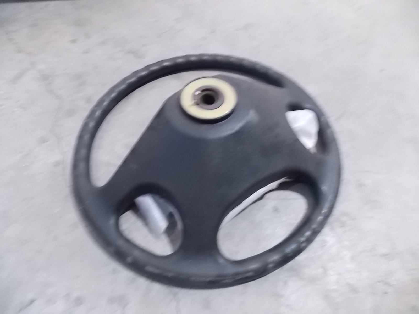 Рулевое колесо (четыре спицы)-1