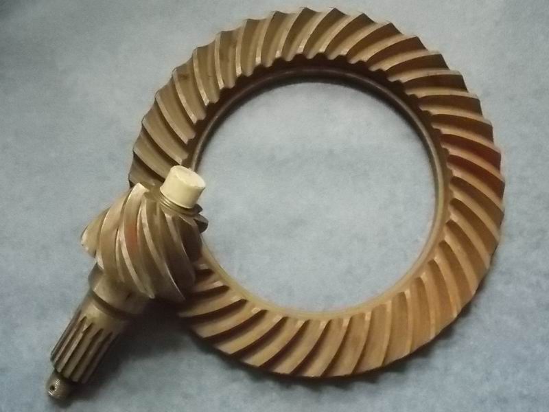 Main driven bevel gear (I=4.875/grinding) (51 bridge)