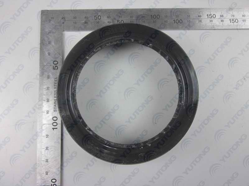 Active bevel gear oil seal; inner diameter 80; outer diameter 110; thickness 32-1