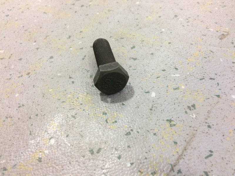 Bolt-connect the main subtract and the rear axle shell; delete the same as 3114-00267-1