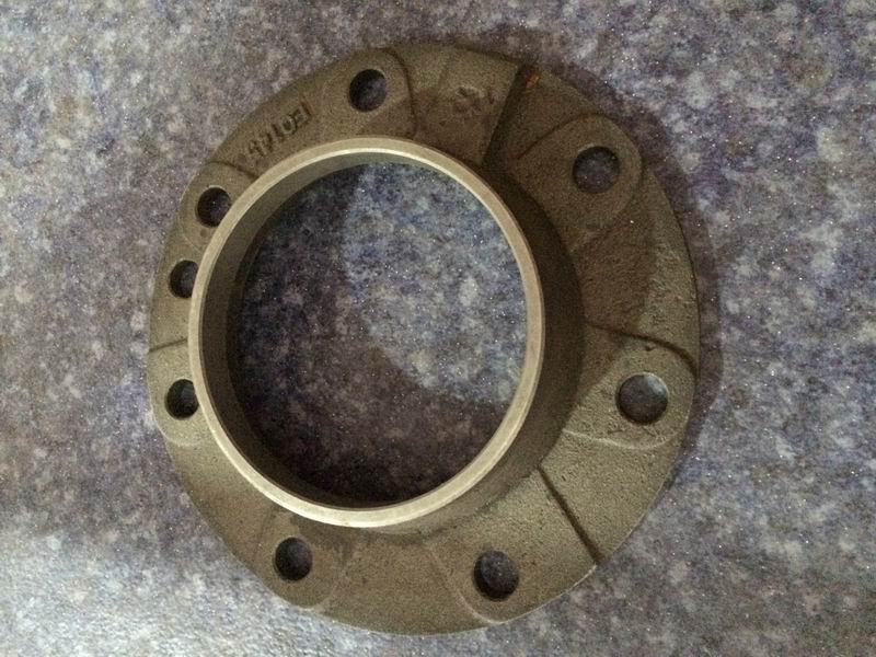 Седло сальника - активная коническая передача; внутренний диаметр 110 ; внешний диаметр 204 ; толщина 35