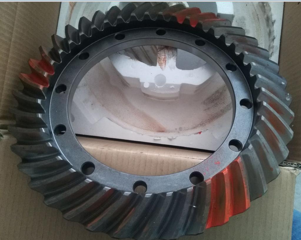 Main driven bevel gear (I=4.10/fine grinding)-2