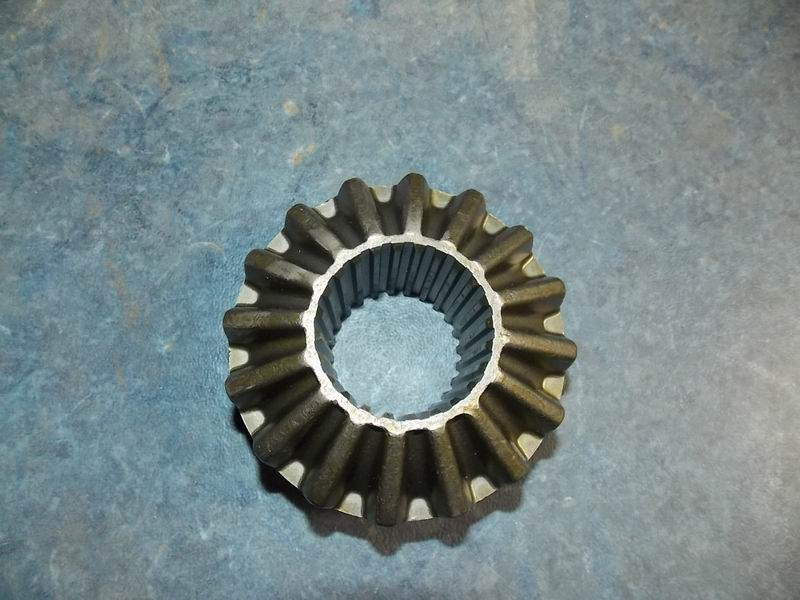 Half shaft gear