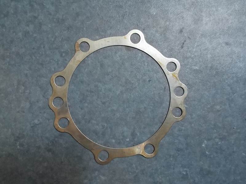 Adjust the gasket (1.0)
