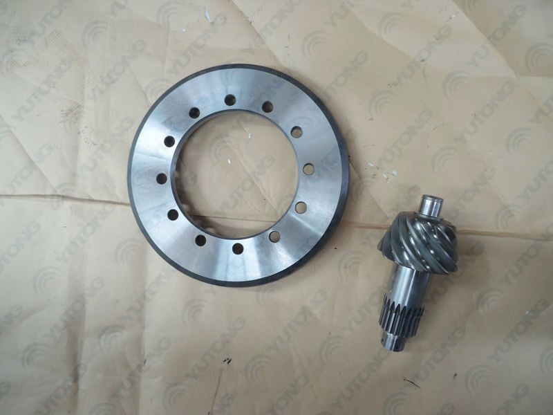 Main driven bevel gear (i=4.36/fine grinding)