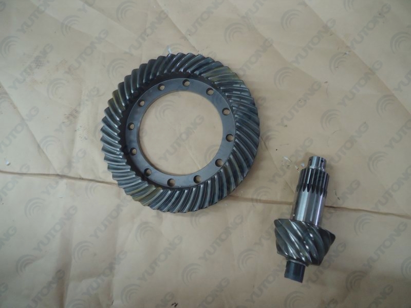 Main driven bevel gear (i=4.36/fine grinding)-1