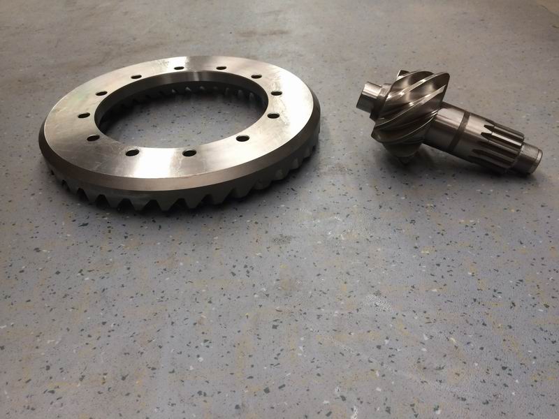 Main driven bevel gear (8.5T/4.88)-1