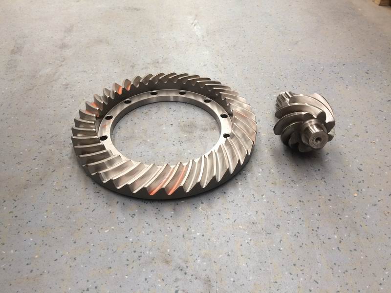 Main driven bevel gear (8.5T/4.88)-2
