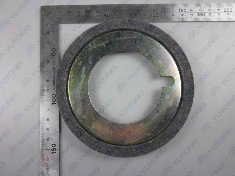 Сальник полуоси; внутренний диаметр 117 ; внешний диаметр 137 ; толщина 8