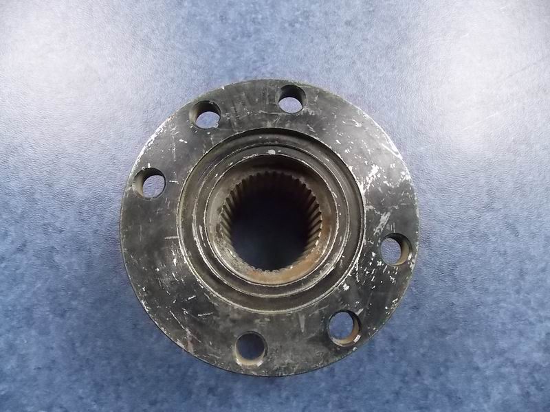 差速器凸缘 CA6110D130/CA6120D116-1 圆6孔-2