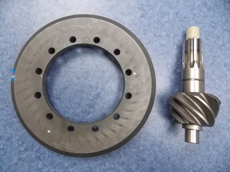 Main driven bevel gear (I=4.875/grinding)-1