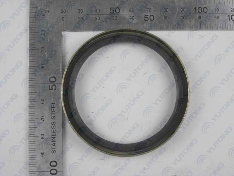 D half shaft oil seal