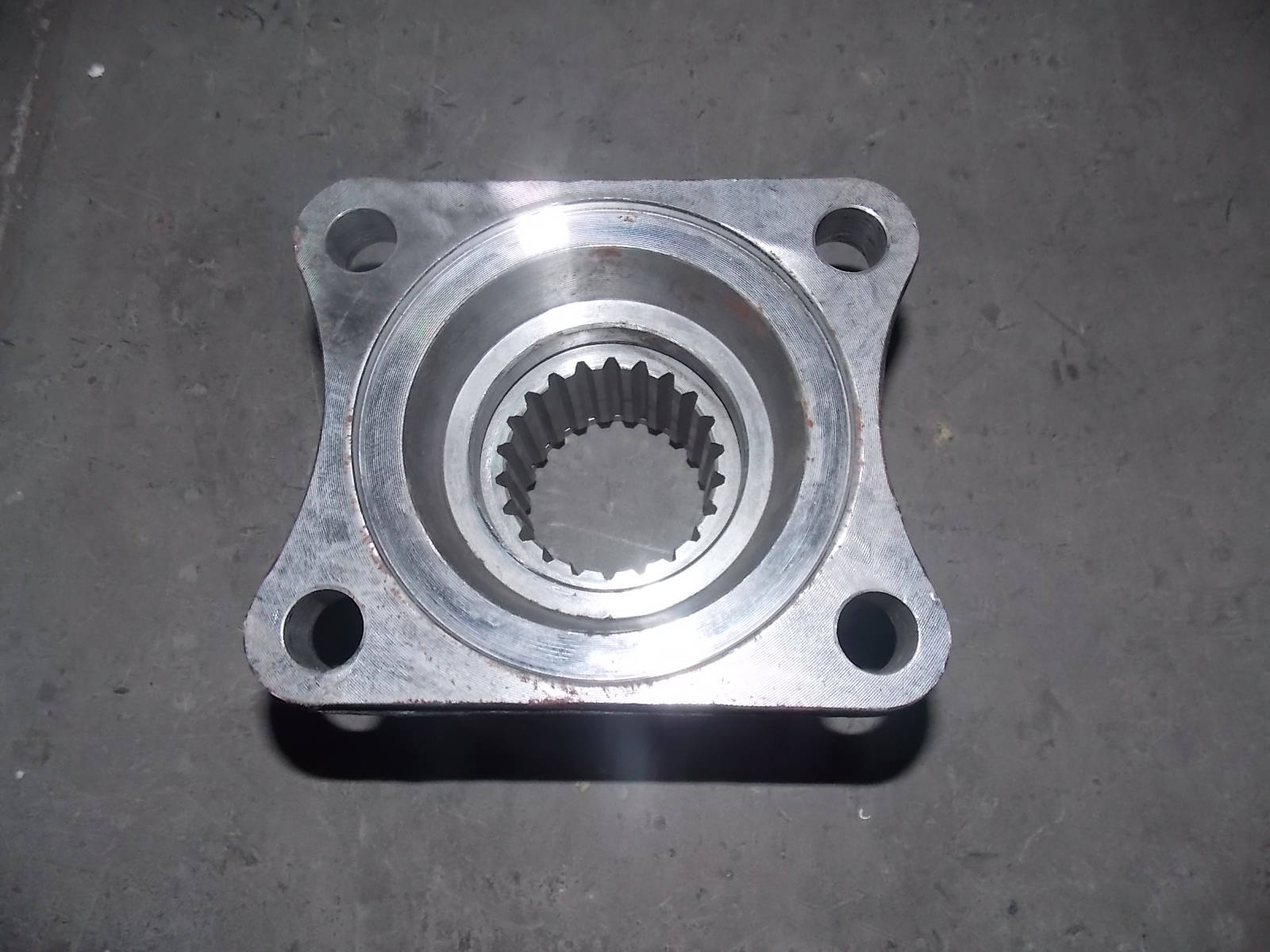 Differential flange assembly-2