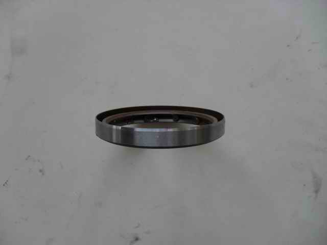 Half shaft oil seal; inner diameter * outer diameter * thickness = 53*63*9-3