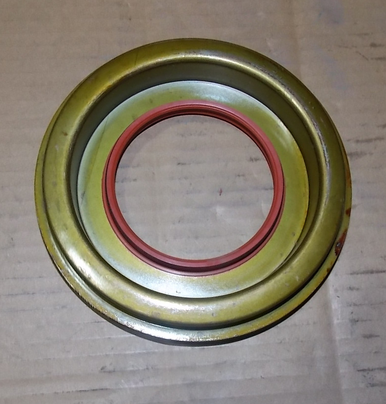 Активный сальник конической передачи