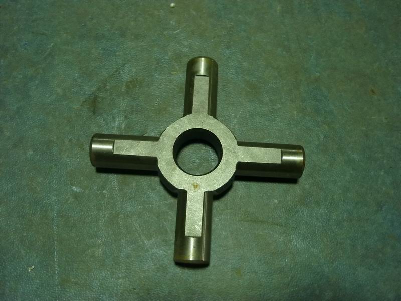 Differential cross shaft