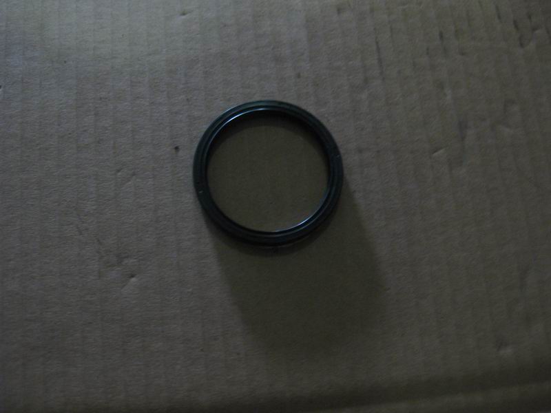 Half shaft oil seal
