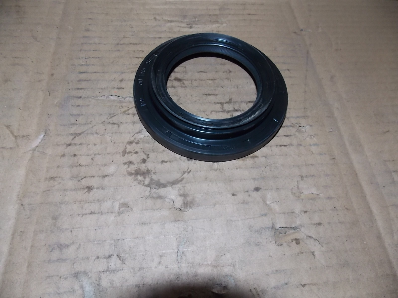 Активный сальник конической передачи-2