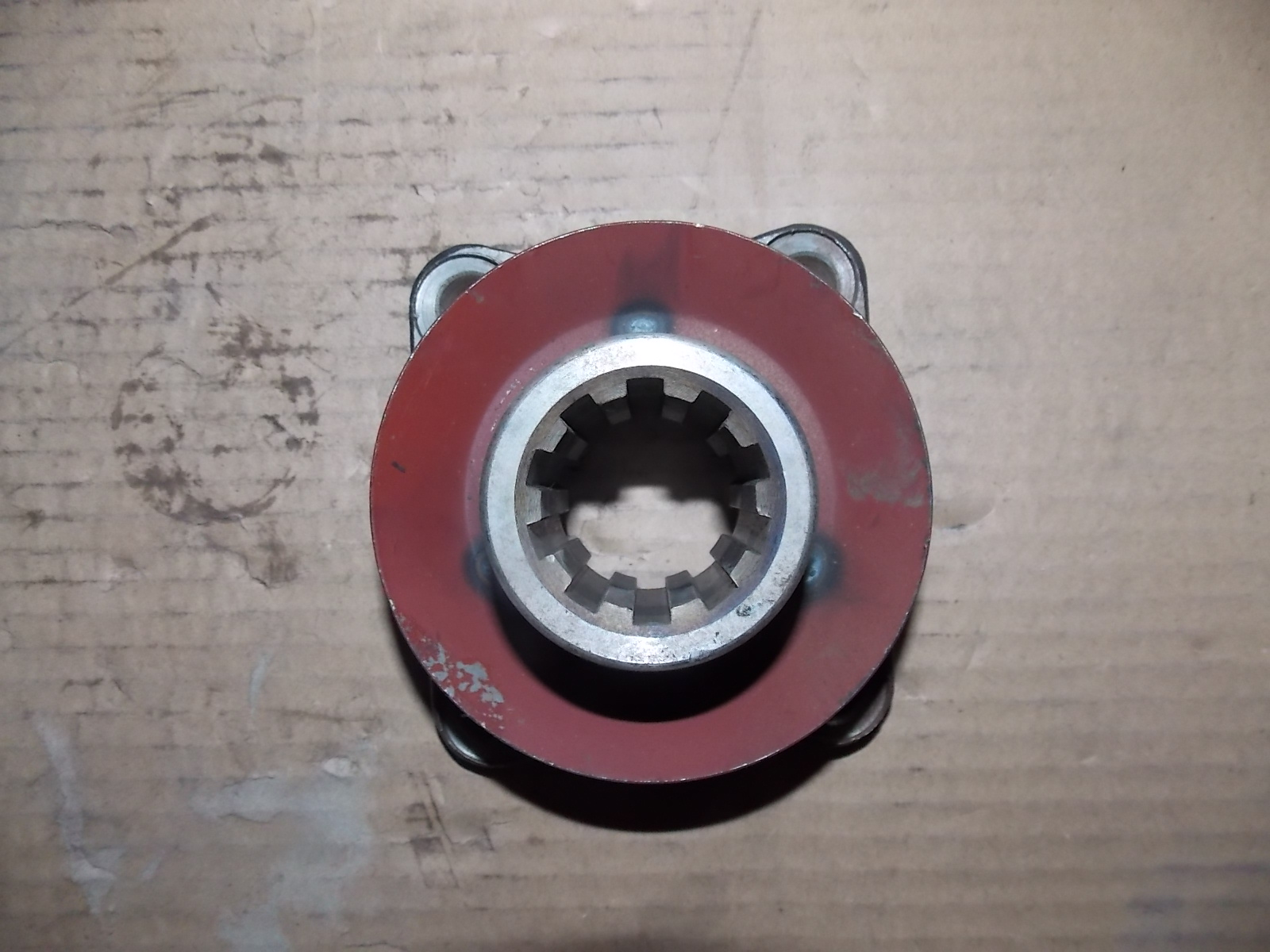 Differential flange assembly