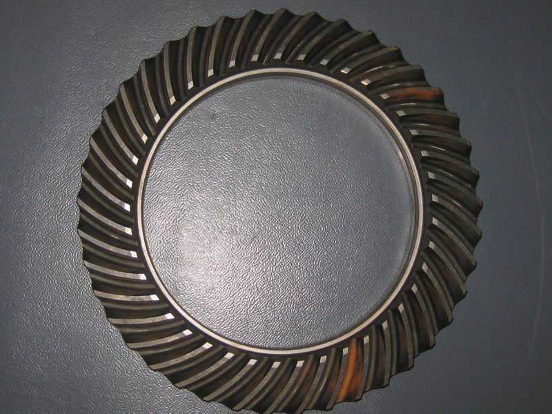 Main driven bevel gear (I=5.857)-3
