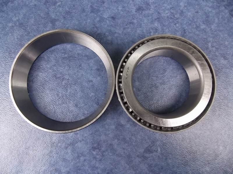 Tapered roller bearing-differential housing-1