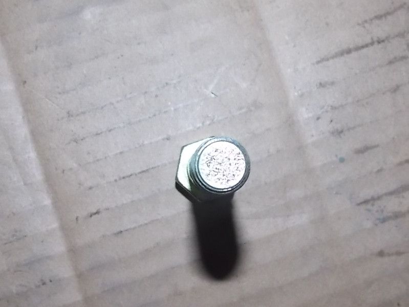Rear axle half shaft bolt-1