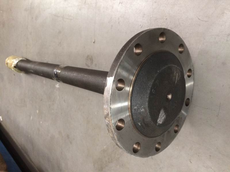 Левая полуось