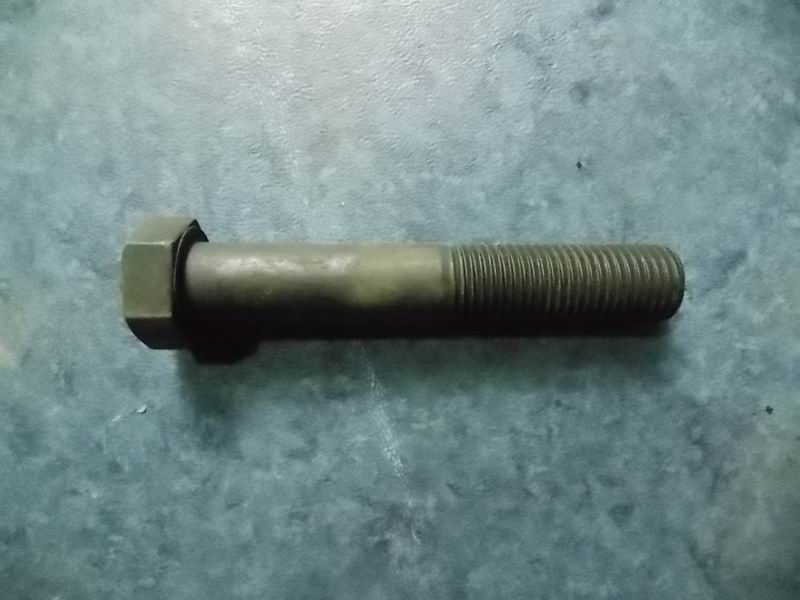 Bearing cover tightening bolts