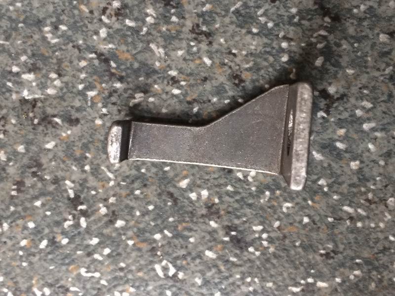 Стопорная пластина — регулировочная гайка вала дифференциала