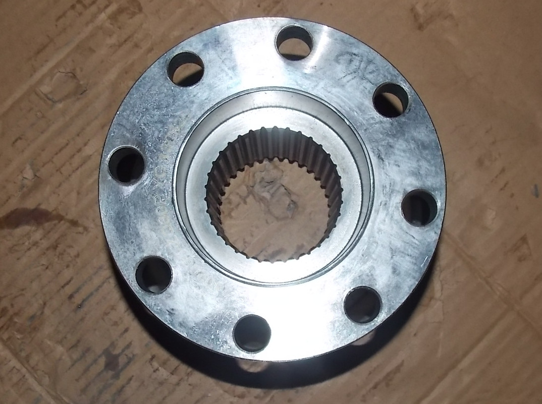 Differential flange assembly
