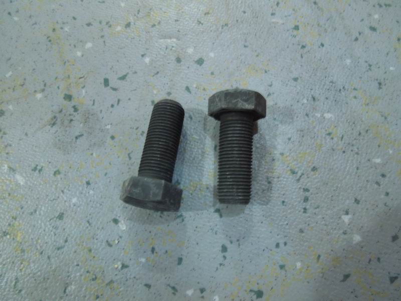 Half shaft bolt; M16*1.5*40