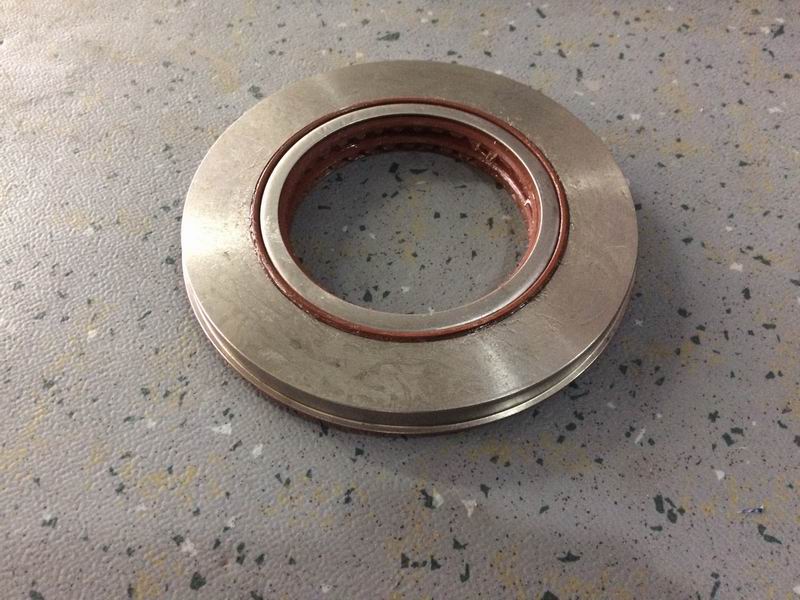 Активный конический сальник; внутренний диаметр φ 105 ; внешний диаметр φ 150 ; толщина 17