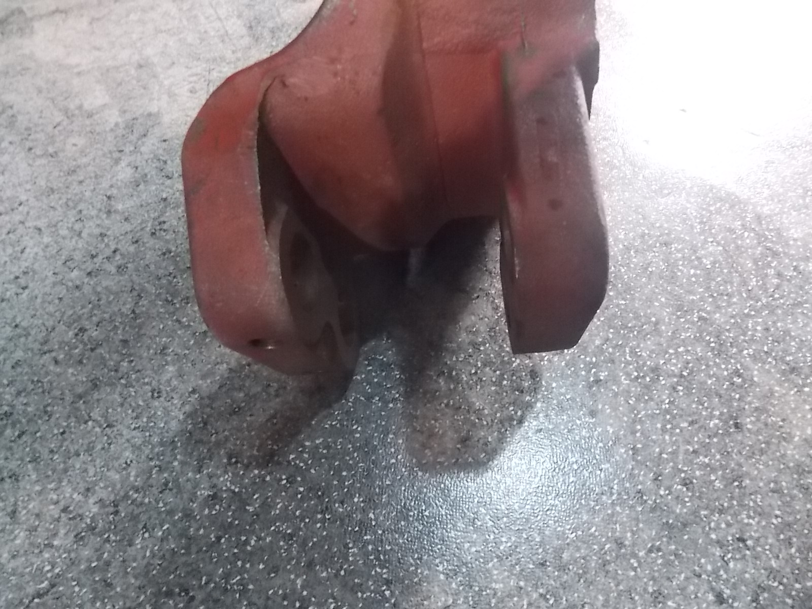 Left rear brake bottom plate-2