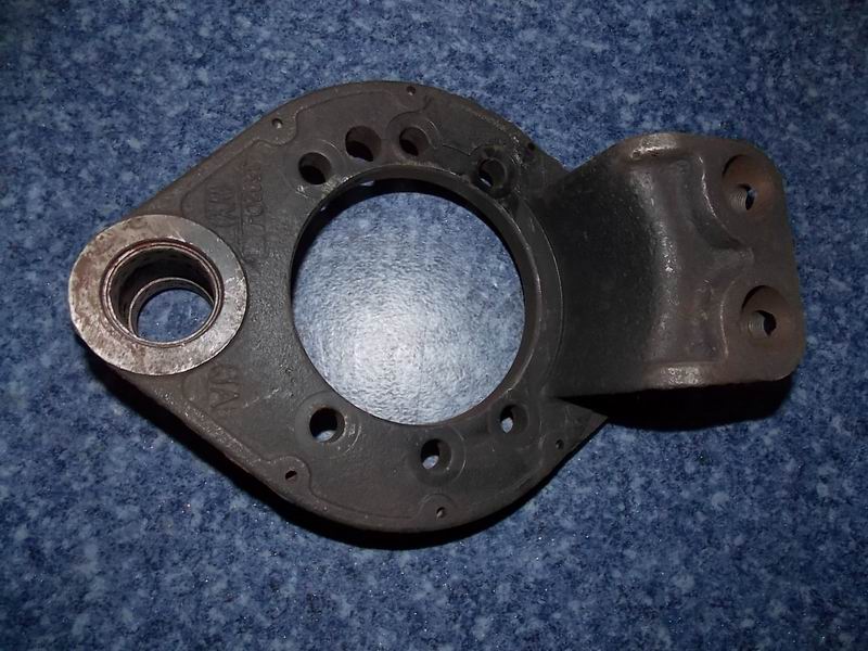 Нижняя пластина левого тормоза