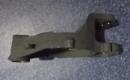 Right rear brake bottom plate