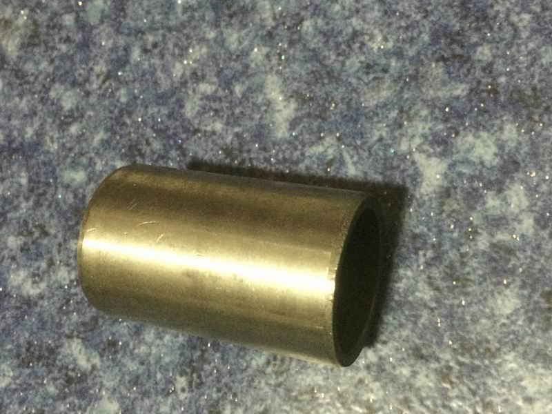 Втулка тормозной колодки; внутренний диаметр 28 ; внешний диаметр 34 ; длина 30